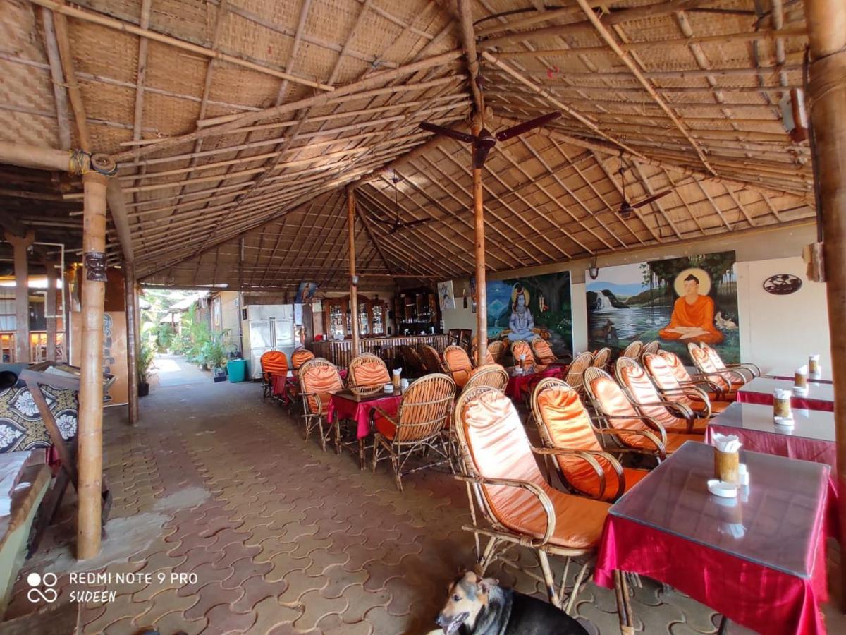 Hotel Namaste Beach Huts à Patnem Beach Extérieur photo